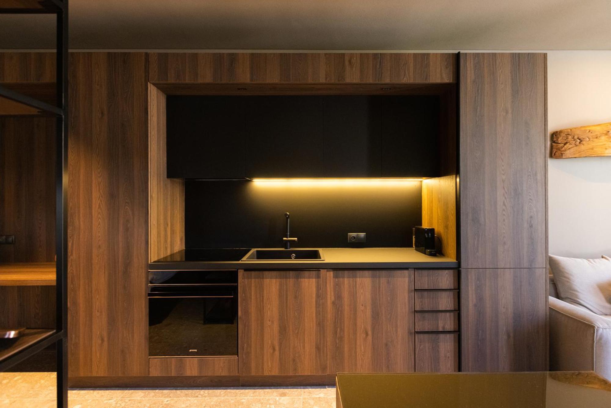 Olea Vouliagmeni Suite Athènes Extérieur photo